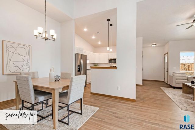 5700 E Marley Pl Place, Sioux Falls, SD 57108