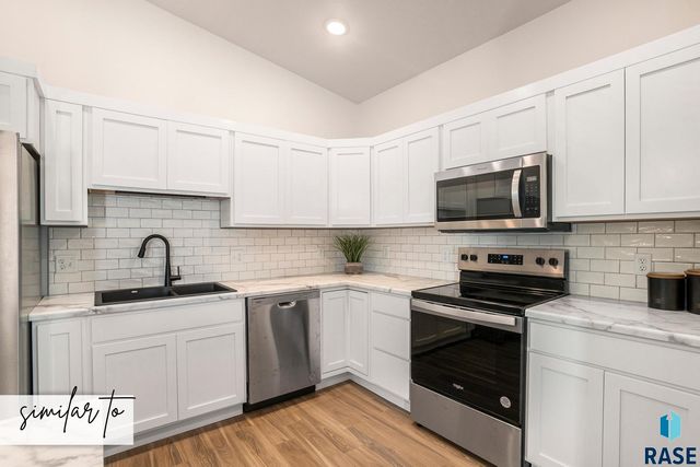 5700 E Marley Pl Place, Sioux Falls, SD 57108