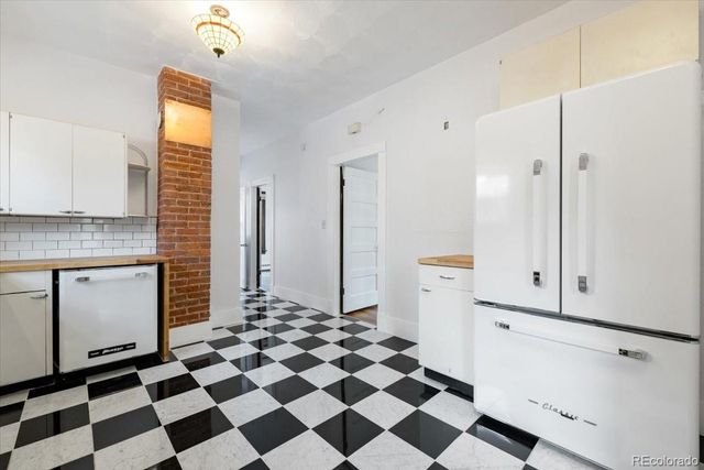 125 Ruxton Avenue, Manitou Springs, CO 80829