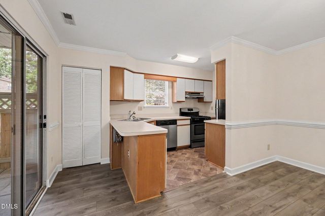 473 Summerwalk Circle, Chapel Hill, NC 27517
