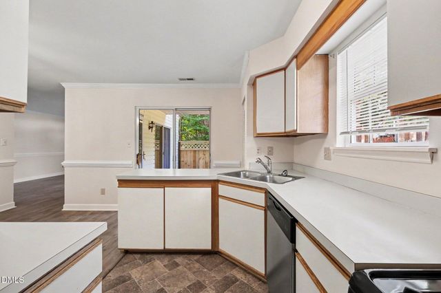 473 Summerwalk Circle, Chapel Hill, NC 27517