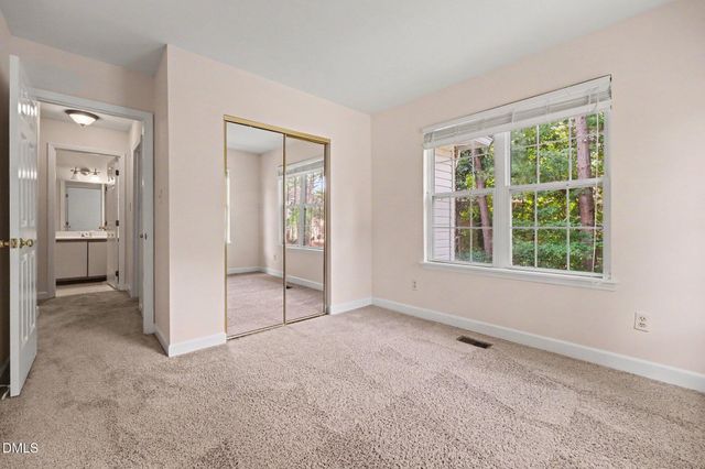 473 Summerwalk Circle, Chapel Hill, NC 27517