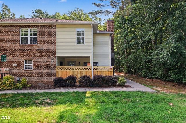 473 Summerwalk Circle, Chapel Hill, NC 27517