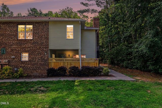 473 Summerwalk Circle, Chapel Hill, NC 27517