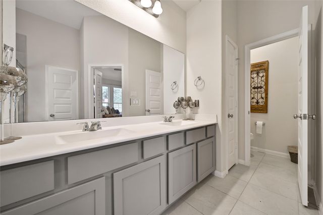 315 Calamint Drive, Crosby, TX 77532