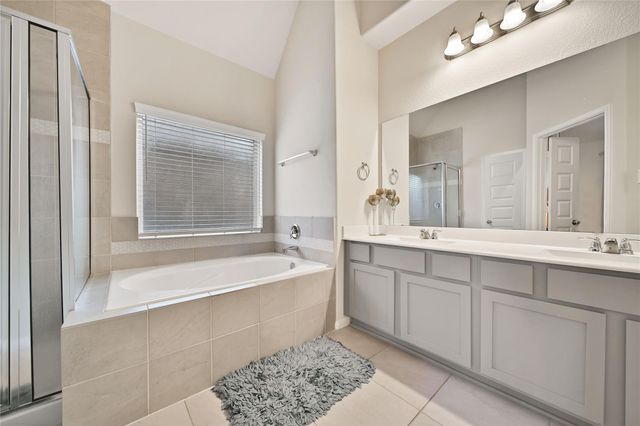 315 Calamint Drive, Crosby, TX 77532