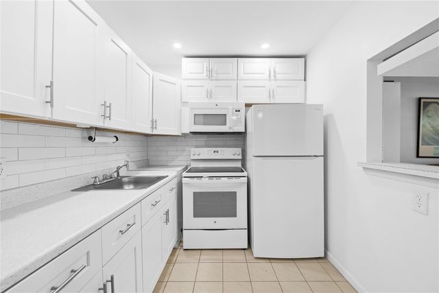 39 Prescott B 39, Deerfield Beach, FL 33442