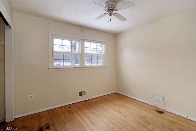 5 Vincent Drive, Parsippany-troy Hills Twp., NJ 07054