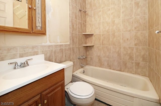 5 Vincent Drive, Parsippany-troy Hills Twp., NJ 07054