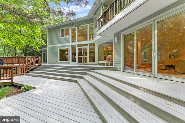 6829 LITTLE RIVER TPKE, Annandale, VA 22003