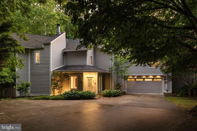 6829 LITTLE RIVER TPKE, Annandale, VA 22003