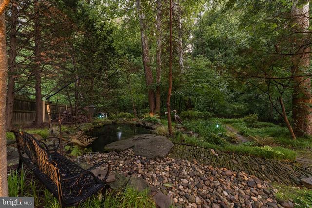 6829 LITTLE RIVER TPKE, Annandale, VA 22003