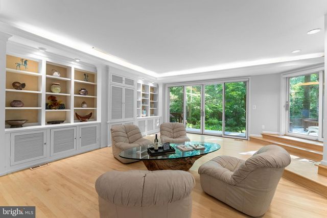 6829 LITTLE RIVER TPKE, Annandale, VA 22003
