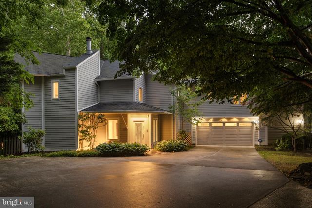 6829 LITTLE RIVER TPKE, Annandale, VA 22003