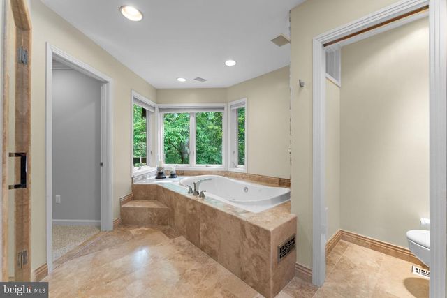 6829 LITTLE RIVER TPKE, Annandale, VA 22003