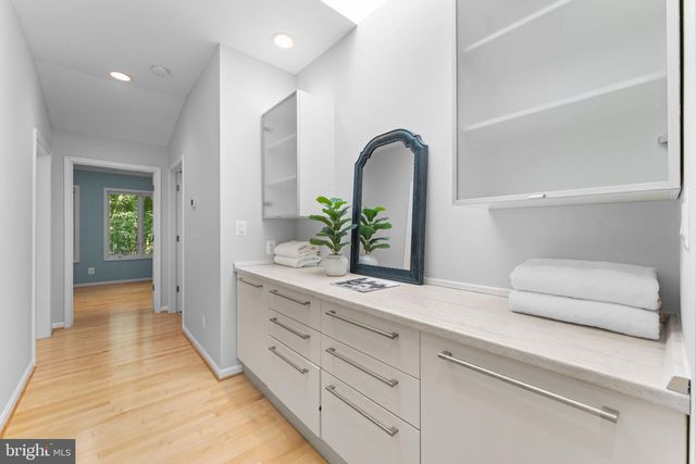 6829 LITTLE RIVER TPKE, Annandale, VA 22003