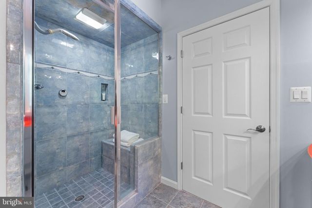 6829 LITTLE RIVER TPKE, Annandale, VA 22003
