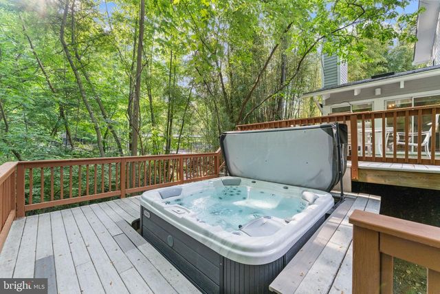 6829 LITTLE RIVER TPKE, Annandale, VA 22003