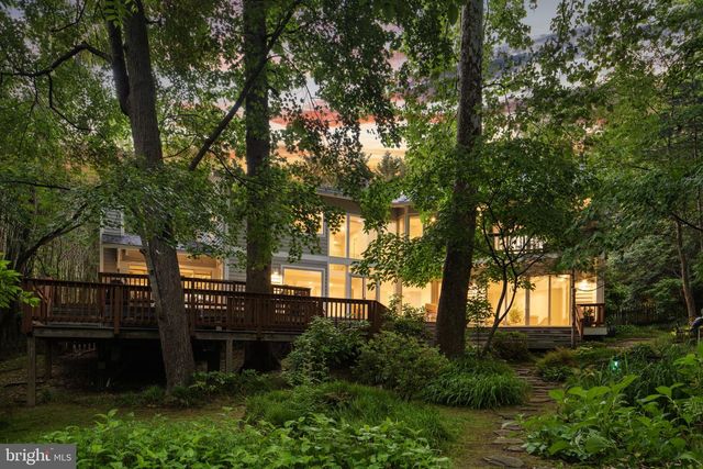 6829 LITTLE RIVER TPKE, Annandale, VA 22003