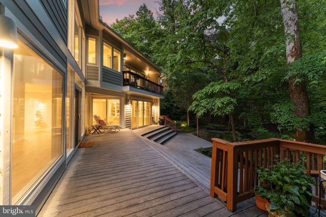 6829 LITTLE RIVER TPKE, Annandale, VA 22003