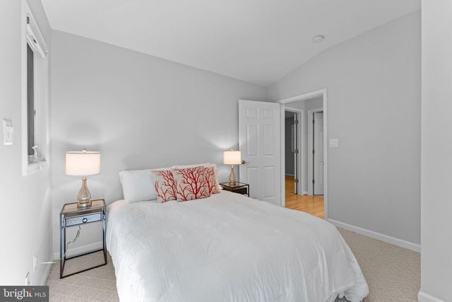 6829 LITTLE RIVER TPKE, Annandale, VA 22003