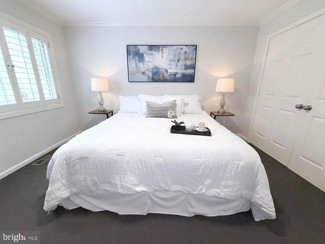 6829 LITTLE RIVER TPKE, Annandale, VA 22003