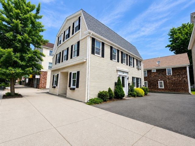134 Boston St 1B, Salem, MA 01970
