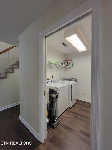 237 Camelot Court, Knoxville, TN 37922