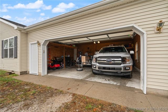 4357 S State Road 66, English, IN 47118