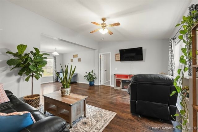 4357 S State Road 66, English, IN 47118