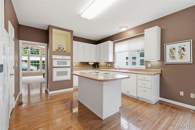 835 Stone Meadow Drive, Chesterfield, MO 63005