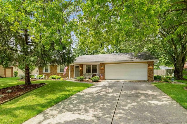 3626 Stone Creek Run, Fort Wayne, IN 46804