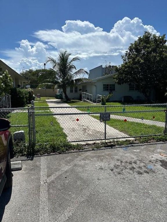 470 NW 26th Avenue, Miami, FL 33125