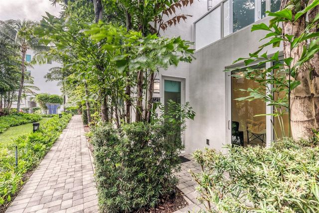 727 NE 4th Avenue, Fort Lauderdale, FL 33304