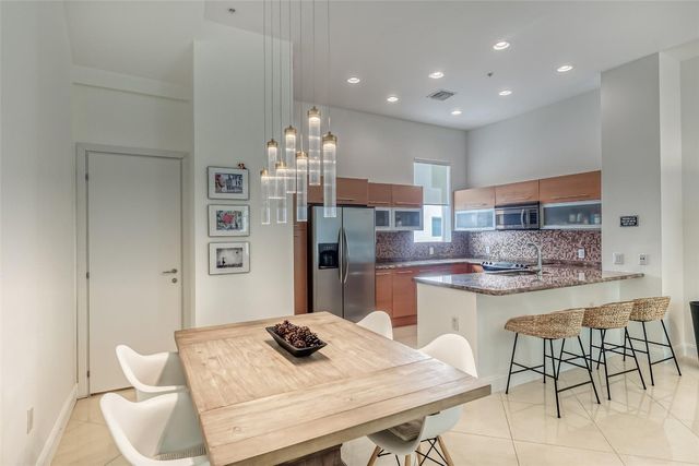 727 NE 4th Avenue, Fort Lauderdale, FL 33304