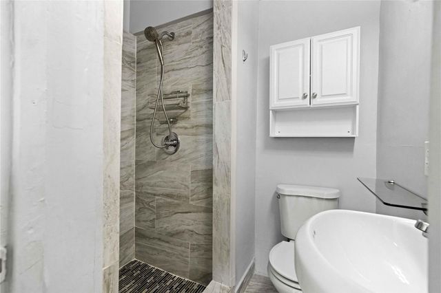 51 NE 49th Street, Fort Lauderdale, FL 33334