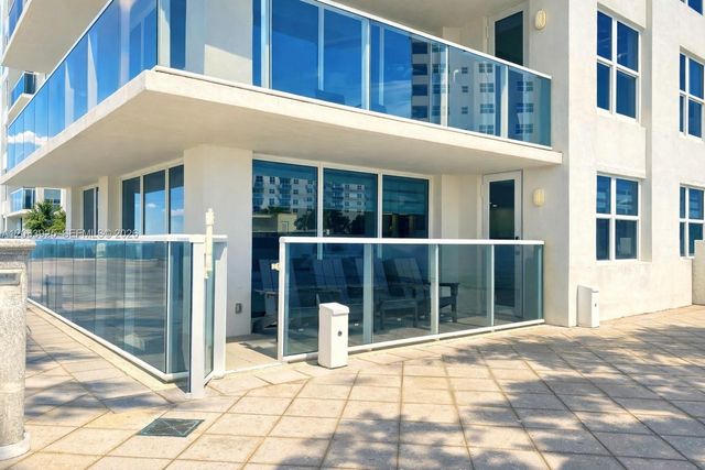 2751 S Ocean Drive 301S, Hollywood, FL 33019