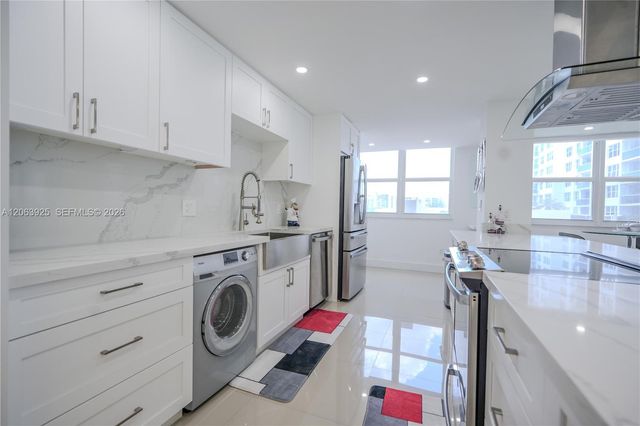 2751 S Ocean Drive 301S, Hollywood, FL 33019