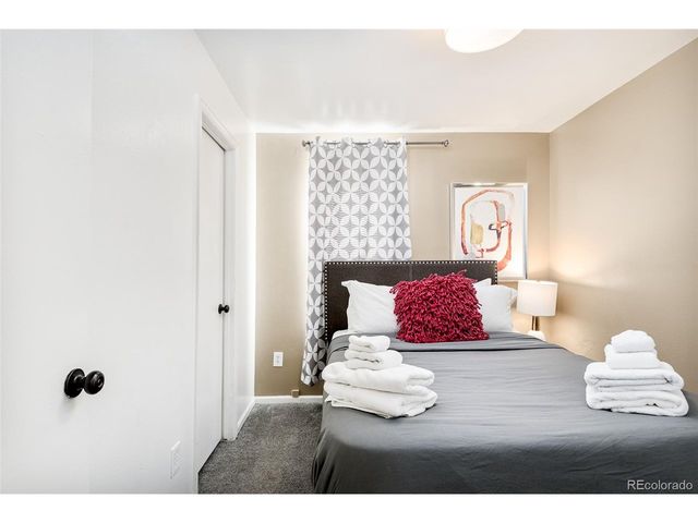 2405 Tremont Pl, Denver, CO 80205