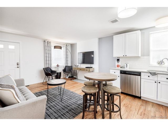 2405 Tremont Pl, Denver, CO 80205