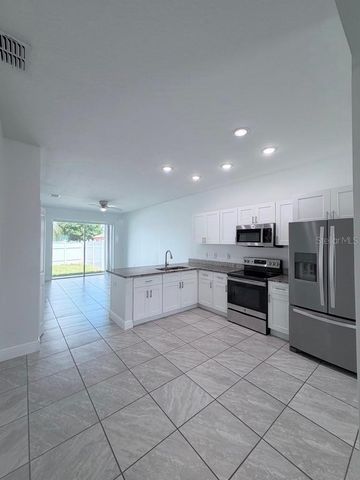 812 GLASTONBURY DRIVE, Kissimmee, FL 34758