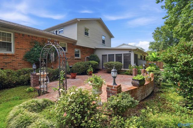 8008 Lauderdale Road, Huntsville, AL 35802
