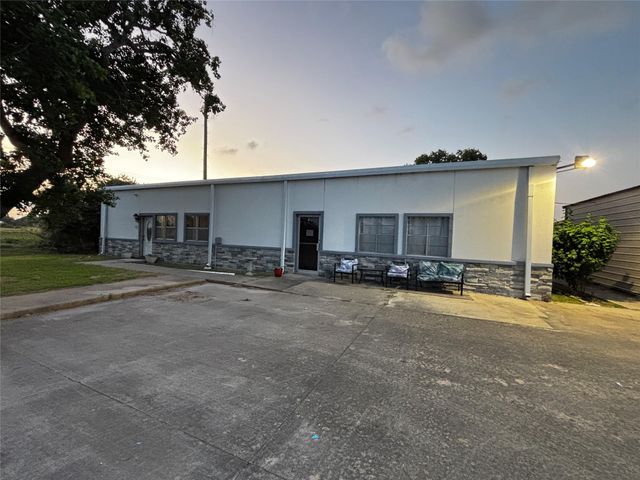 14100 Fm-2853, Palacios, TX 77465