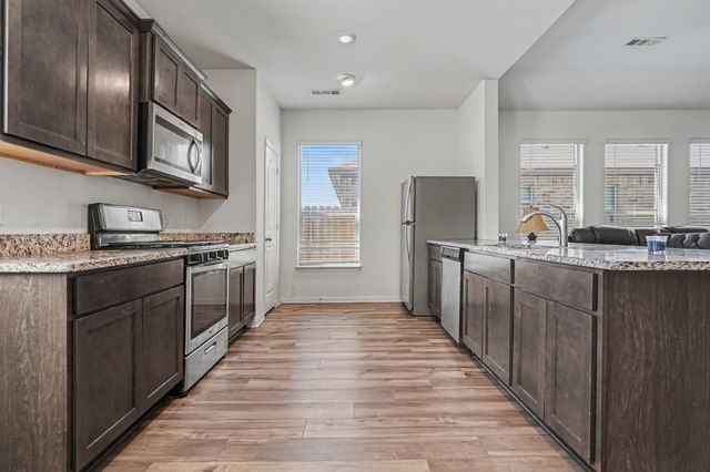 832 Clark Drive, Ferris, TX 75125