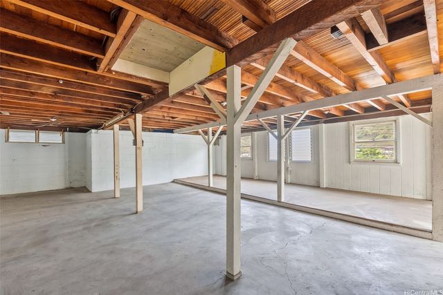 2077 10th Avenue, Honolulu, HI 96816