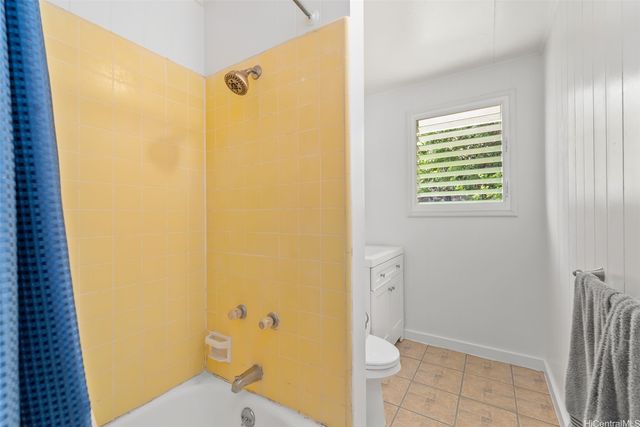 2077 10th Avenue, Honolulu, HI 96816