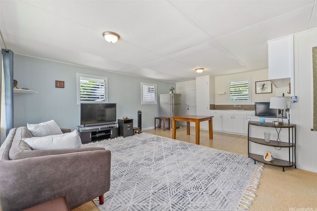 2077 10th Avenue, Honolulu, HI 96816