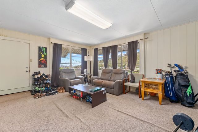 2077 10th Avenue, Honolulu, HI 96816