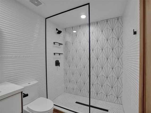325 S Biscayne Boulevard 1423, Miami, FL 33131