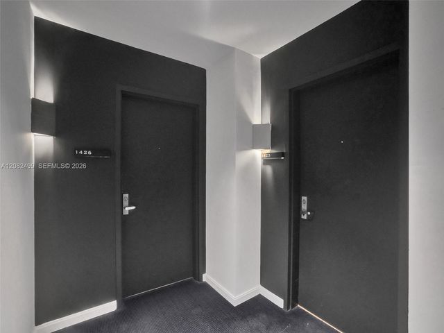 325 S Biscayne Boulevard 1423, Miami, FL 33131